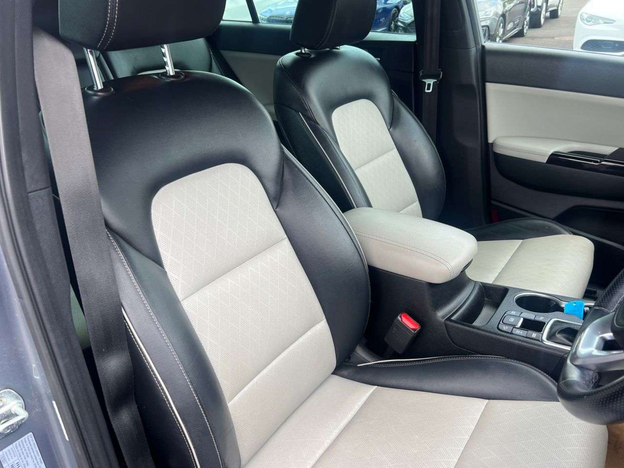 2021 KIA SPORTAGE 2021 KIA SPORTAGE