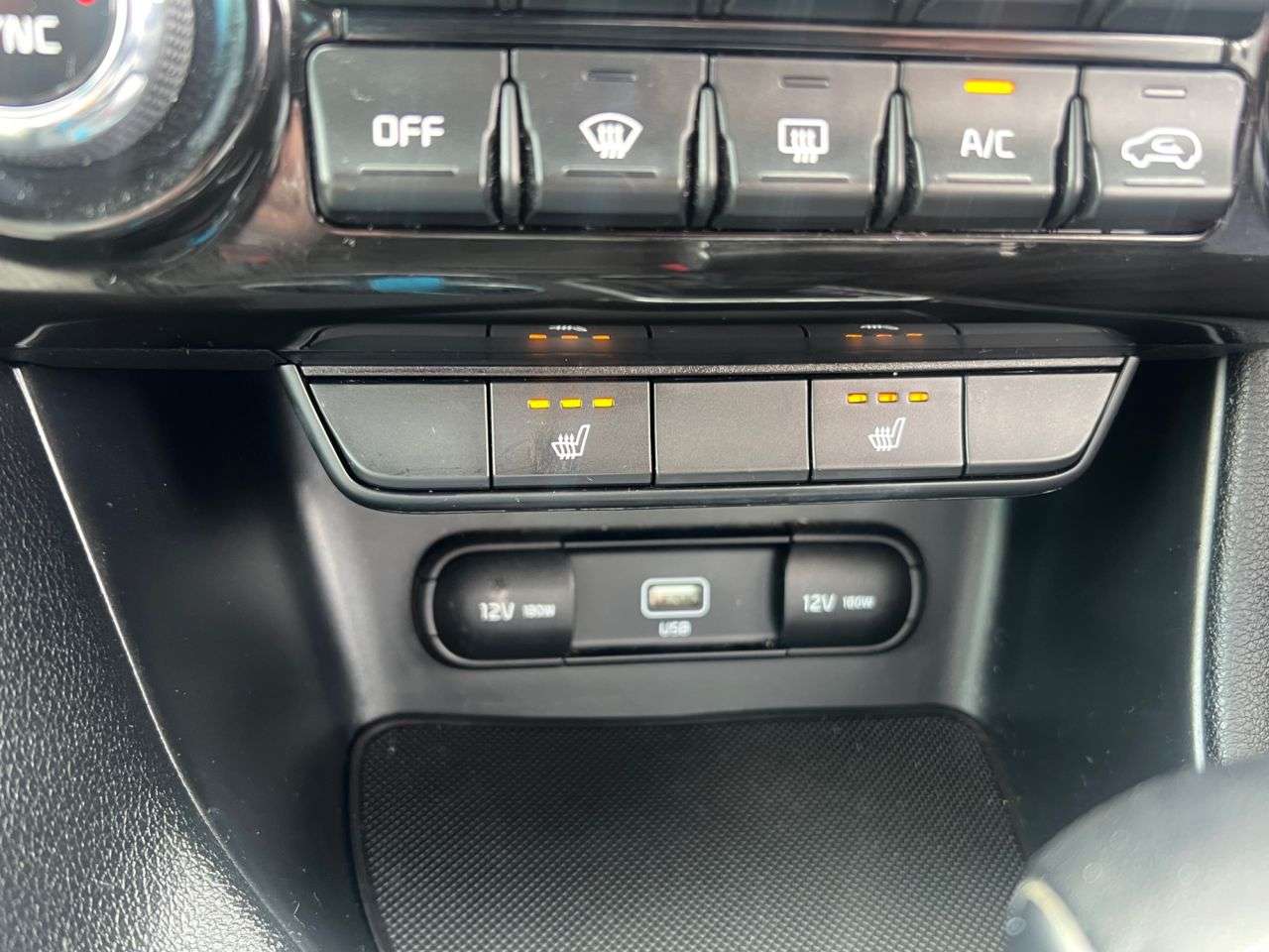 2021 KIA SPORTAGE 2021 KIA SPORTAGE