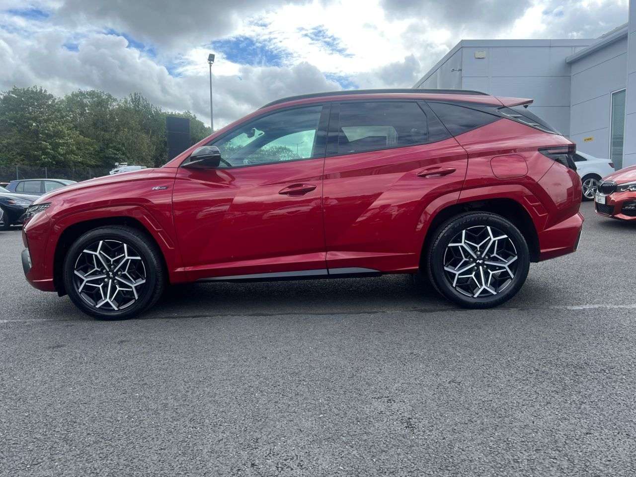 A 2022 HYUNDAI TUCSON 1.6 h T-GDi N Line S SUV 5dr Petrol Hybrid Auto Euro 6 (s/s) (230 ps) A 2022 HYUNDAI TUCSON 1.6 h T-GDi N Line S SUV 5dr Petrol Hybrid Auto Euro 6 (s/s) (230 ps)