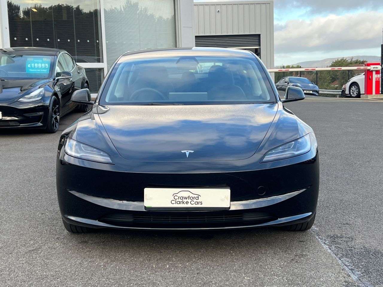 A 2025 TESLA MODEL 3 Saloon 4dr Electric Auto RWD (208 ps) A 2025 TESLA MODEL 3 Saloon 4dr Electric Auto RWD (208 ps)