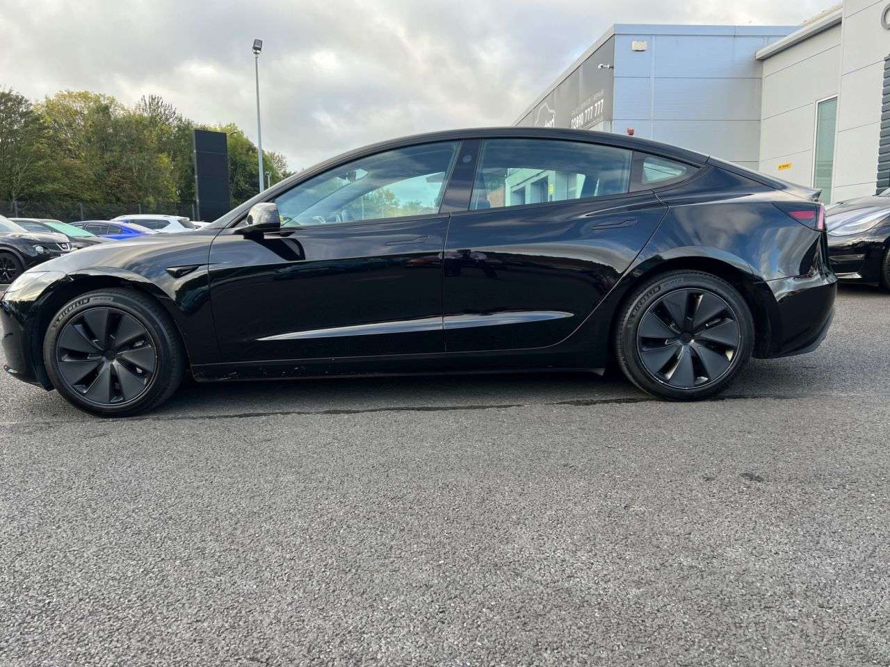 A 2025 TESLA MODEL 3 Saloon 4dr Electric Auto RWD (208 ps) A 2025 TESLA MODEL 3 Saloon 4dr Electric Auto RWD (208 ps)