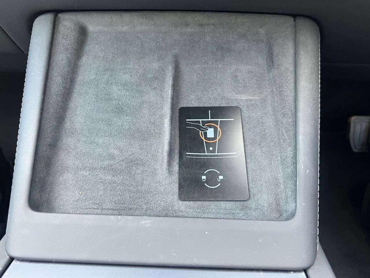 2025 TESLA MODEL 3 2025 TESLA MODEL 3