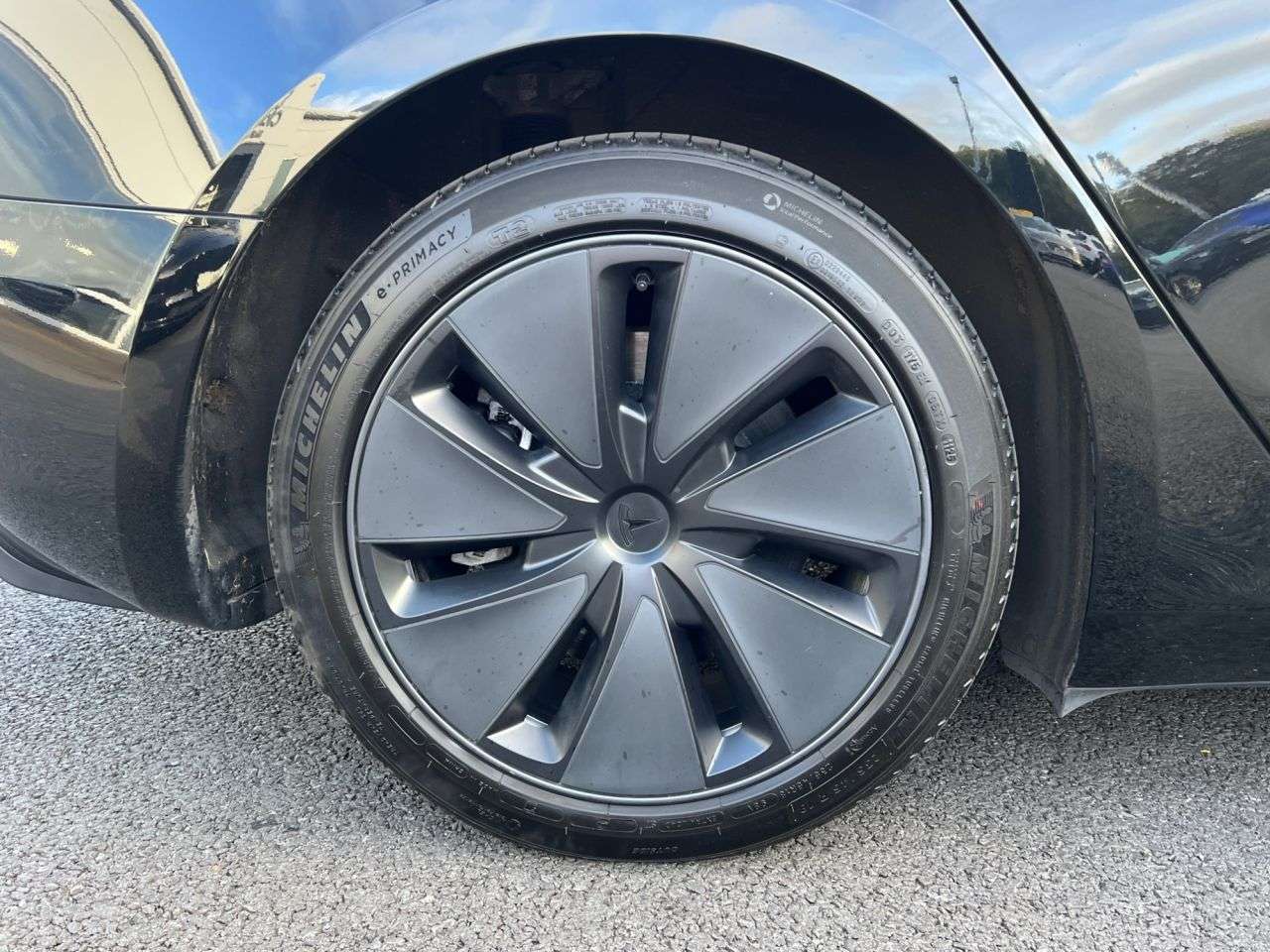 2025 TESLA MODEL 3 2025 TESLA MODEL 3