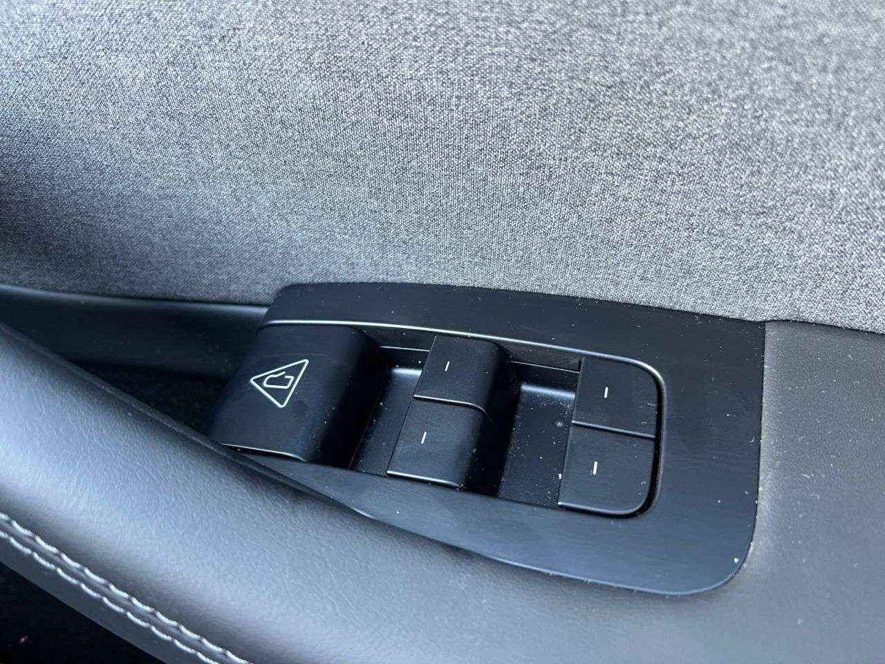 2025 TESLA MODEL 3 2025 TESLA MODEL 3
