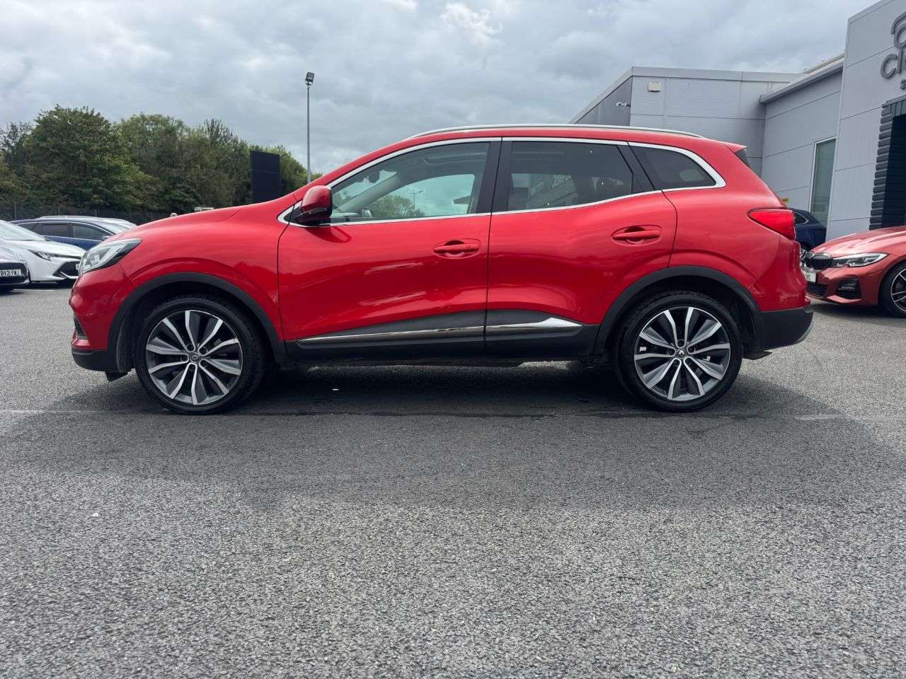 A 2020 RENAULT KADJAR 1.3 TCe S Edition SUV 5dr Petrol EDC Euro 6 (s/s) (140 ps) A 2020 RENAULT KADJAR 1.3 TCe S Edition SUV 5dr Petrol EDC Euro 6 (s/s) (140 ps)