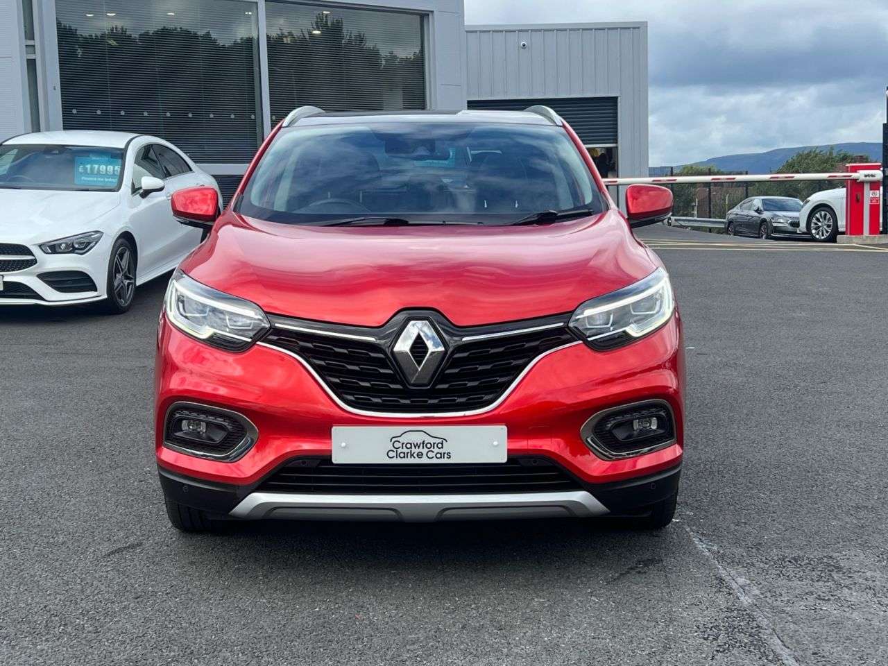 A 2020 RENAULT KADJAR 1.3 TCe S Edition SUV 5dr Petrol EDC Euro 6 (s/s) (140 ps) A 2020 RENAULT KADJAR 1.3 TCe S Edition SUV 5dr Petrol EDC Euro 6 (s/s) (140 ps)