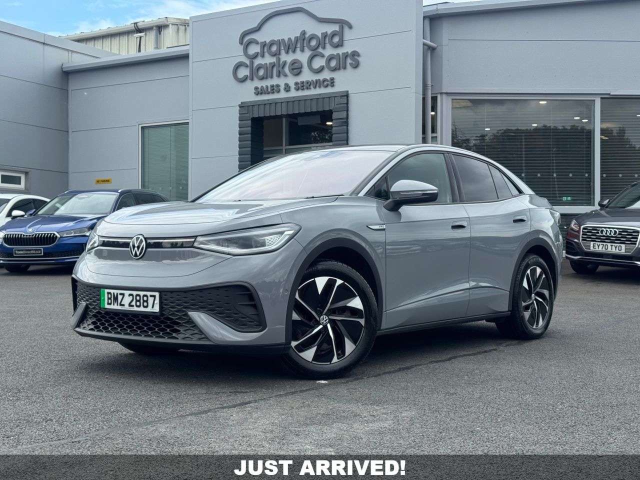 A 2023 VOLKSWAGEN ID.5 Pro 77kWh Style SUV 5dr Electric Auto (174 ps) A 2023 VOLKSWAGEN ID.5 Pro 77kWh Style SUV 5dr Electric Auto (174 ps)