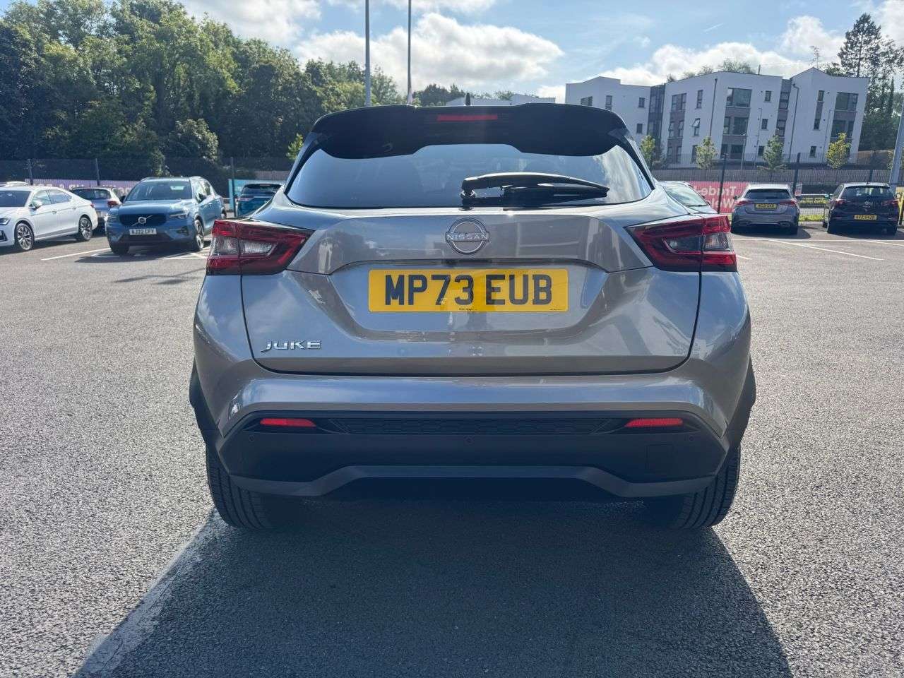 A 2024 NISSAN JUKE 1.0 DIG-T N-Connecta SUV 5dr Petrol DCT Auto Euro 6 (s/s) (114 ps) A 2024 NISSAN JUKE 1.0 DIG-T N-Connecta SUV 5dr Petrol DCT Auto Euro 6 (s/s) (114 ps)