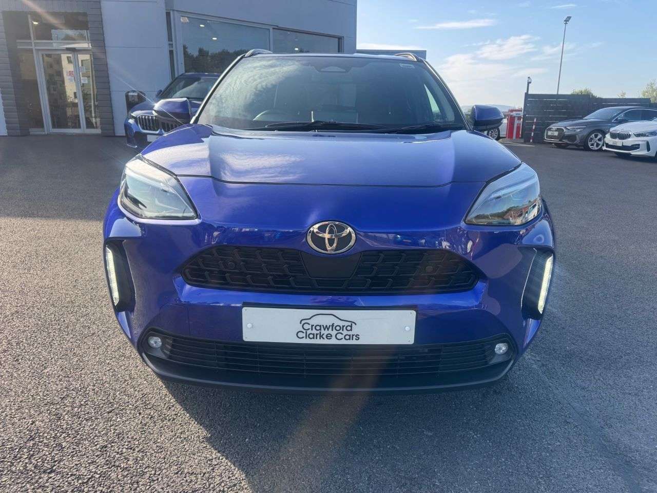 A 2024 TOYOTA YARIS CROSS 1.5 VVT-h Design SUV 5dr Petrol Hybrid E-CVT Euro 6 (s/s) (116 ps) A 2024 TOYOTA YARIS CROSS 1.5 VVT-h Design SUV 5dr Petrol Hybrid E-CVT Euro 6 (s/s) (116 ps)