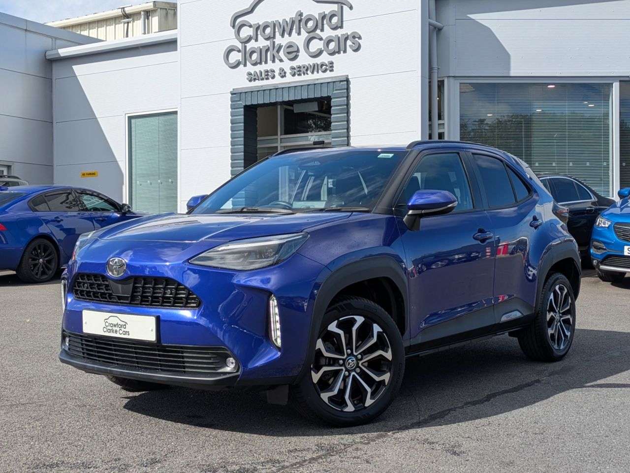A 2024 TOYOTA YARIS CROSS 1.5 VVT-h Design SUV 5dr Petrol Hybrid E-CVT Euro 6 (s/s) (116 ps) A 2024 TOYOTA YARIS CROSS 1.5 VVT-h Design SUV 5dr Petrol Hybrid E-CVT Euro 6 (s/s) (116 ps)