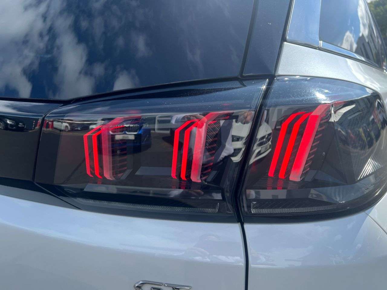 2021 PEUGEOT 5008 2021 PEUGEOT 5008