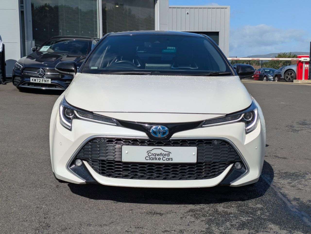 A 2020 TOYOTA COROLLA 2.0 VVT-h Excel Hatchback 5dr Petrol Hybrid CVT Euro 6 (s/s) (184 ps) A 2020 TOYOTA COROLLA 2.0 VVT-h Excel Hatchback 5dr Petrol Hybrid CVT Euro 6 (s/s) (184 ps)