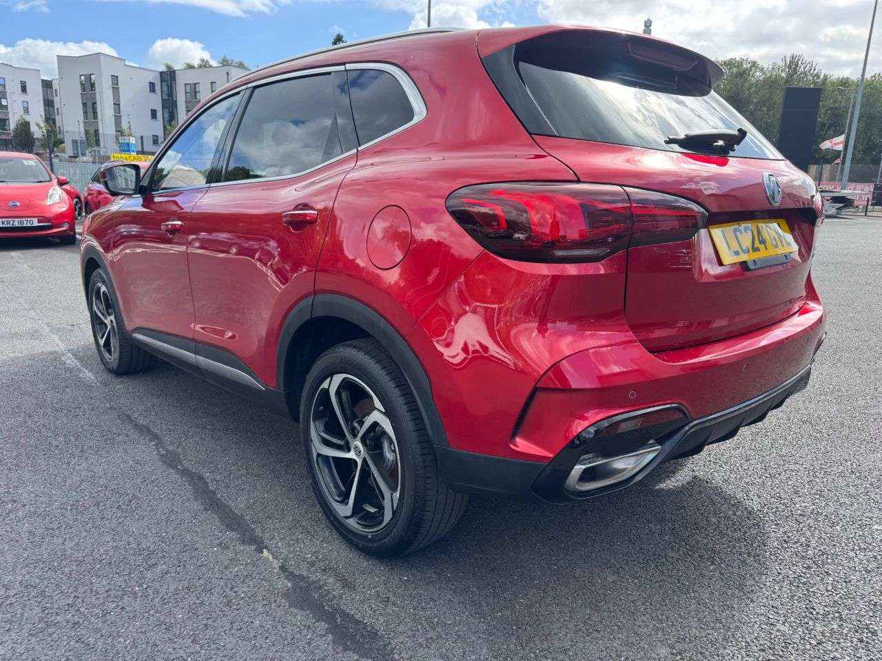 A 2024 MG MG HS 1.5 T-GDI 16.6kWh Trophy SUV 5dr Petrol Plug-in Hybrid Auto Euro 6 (s/s) (2 A 2024 MG MG HS 1.5 T-GDI 16.6kWh Trophy SUV 5dr Petrol Plug-in Hybrid Auto Euro 6 (s/s) (2