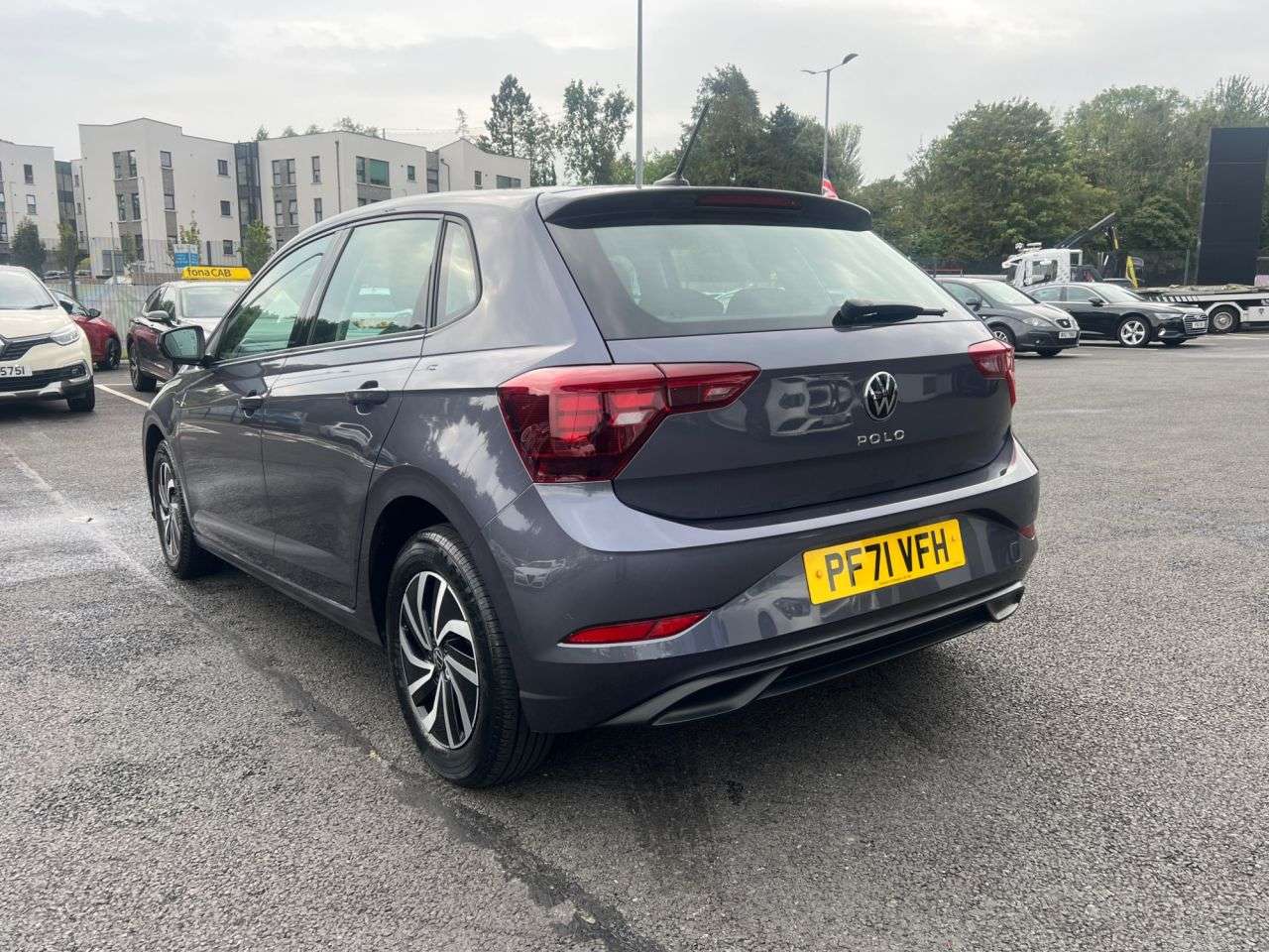 A 2022 VOLKSWAGEN POLO 1.0 TSI Life Hatchback 5dr Petrol Manual Euro 6 (s/s) (95 ps) A 2022 VOLKSWAGEN POLO 1.0 TSI Life Hatchback 5dr Petrol Manual Euro 6 (s/s) (95 ps)