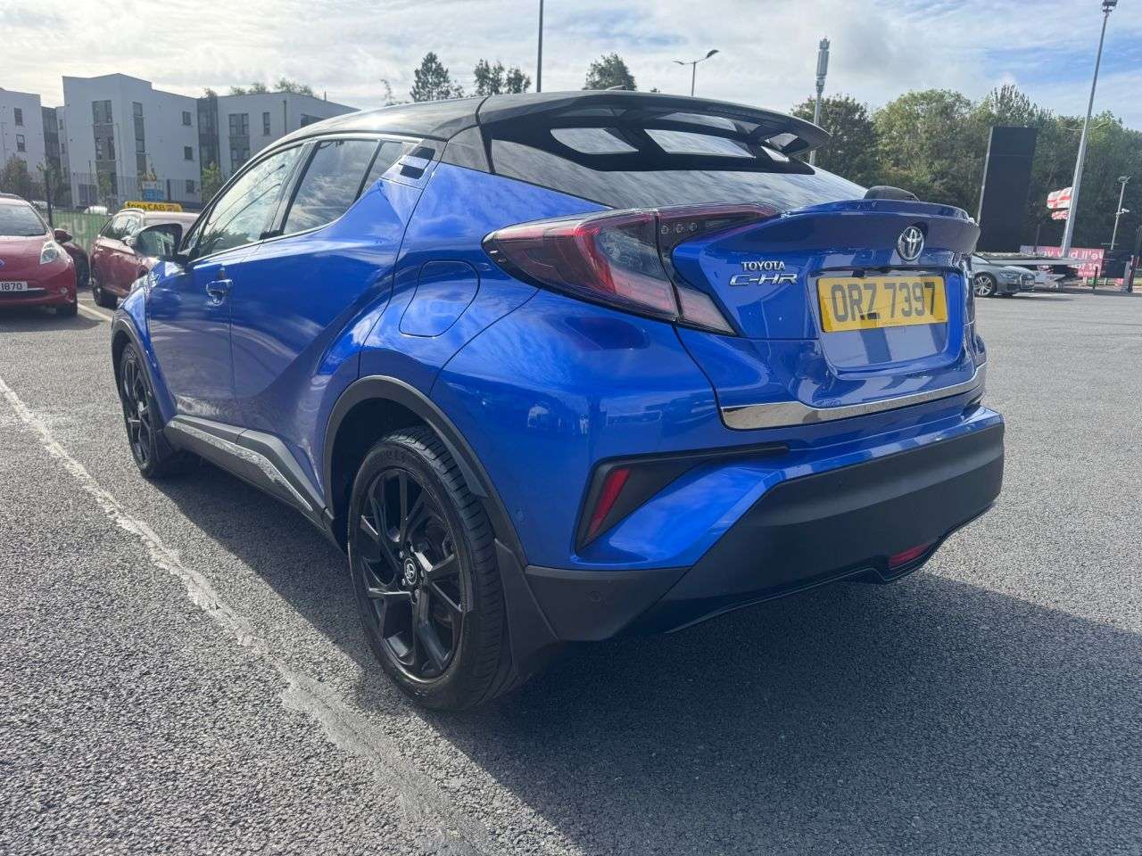 A 2019 TOYOTA C-HR 1.8 VVT-h Dynamic SUV 5dr Petrol Hybrid CVT Euro 6 (s/s) (122 ps) A 2019 TOYOTA C-HR 1.8 VVT-h Dynamic SUV 5dr Petrol Hybrid CVT Euro 6 (s/s) (122 ps)