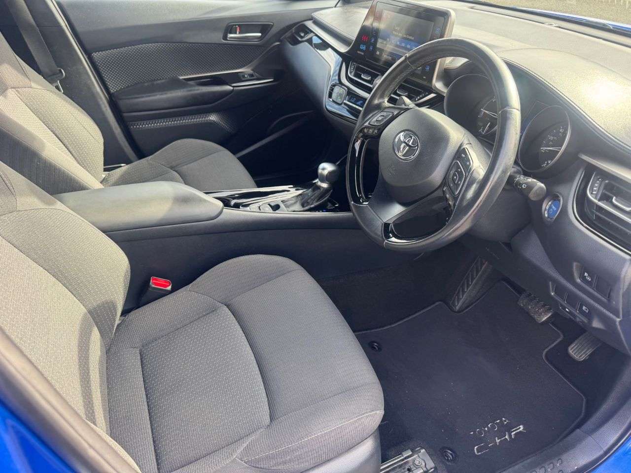 2019 TOYOTA C-HR 2019 TOYOTA C-HR