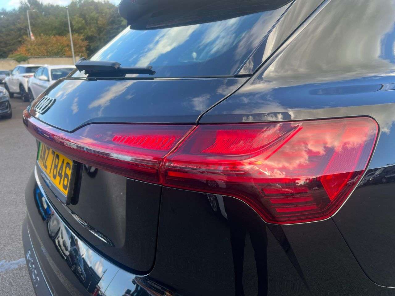 2023 AUDI Q8 E-TRON 2023 AUDI Q8 E-TRON