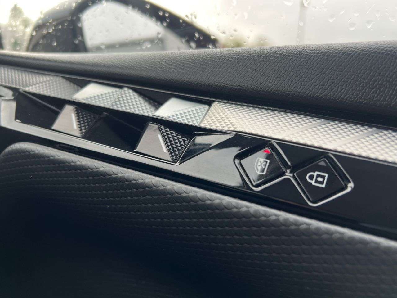2023 DS AUTOMOBILES DS 4 2023 DS AUTOMOBILES DS 4