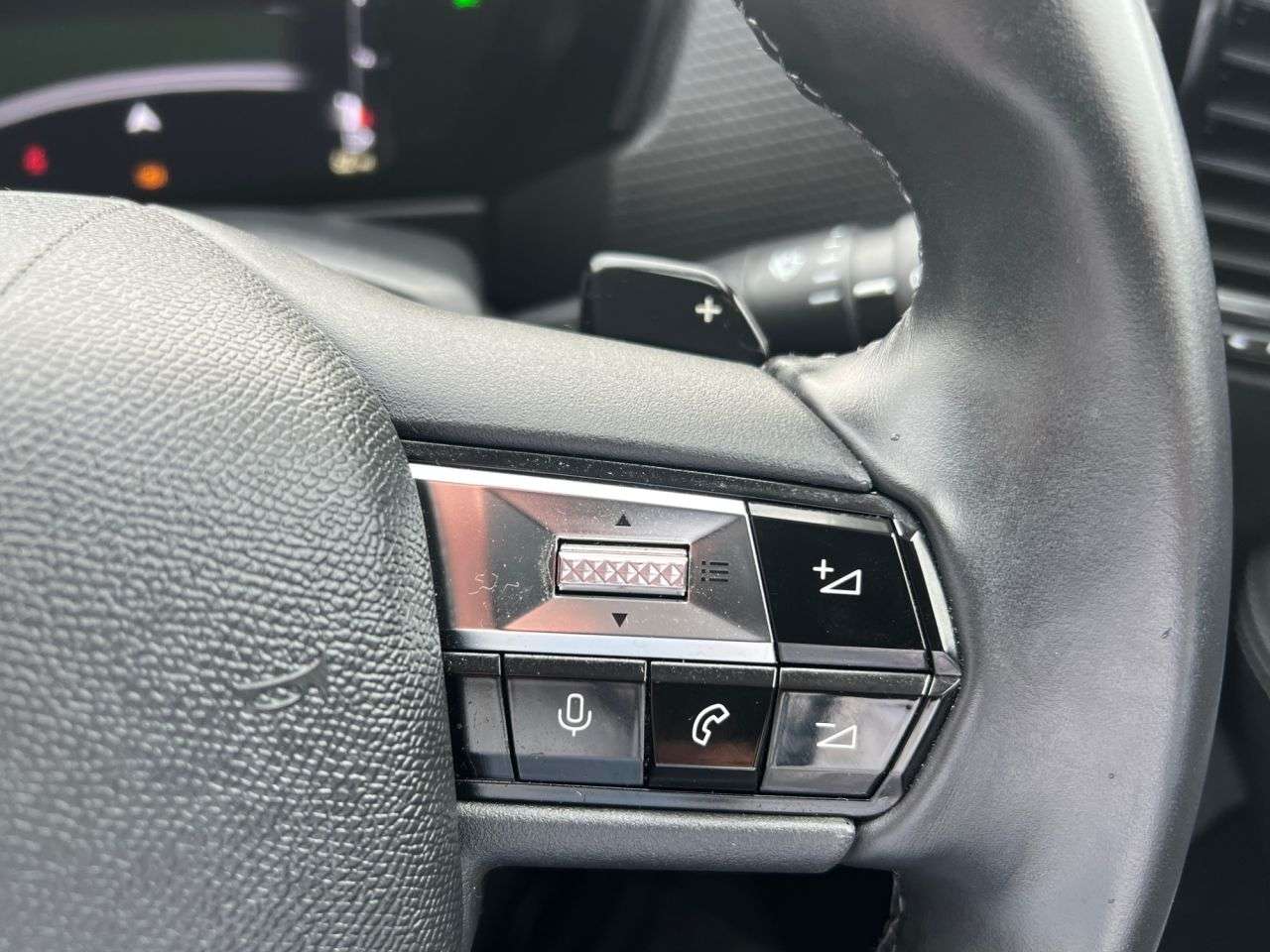 2023 DS AUTOMOBILES DS 4 2023 DS AUTOMOBILES DS 4