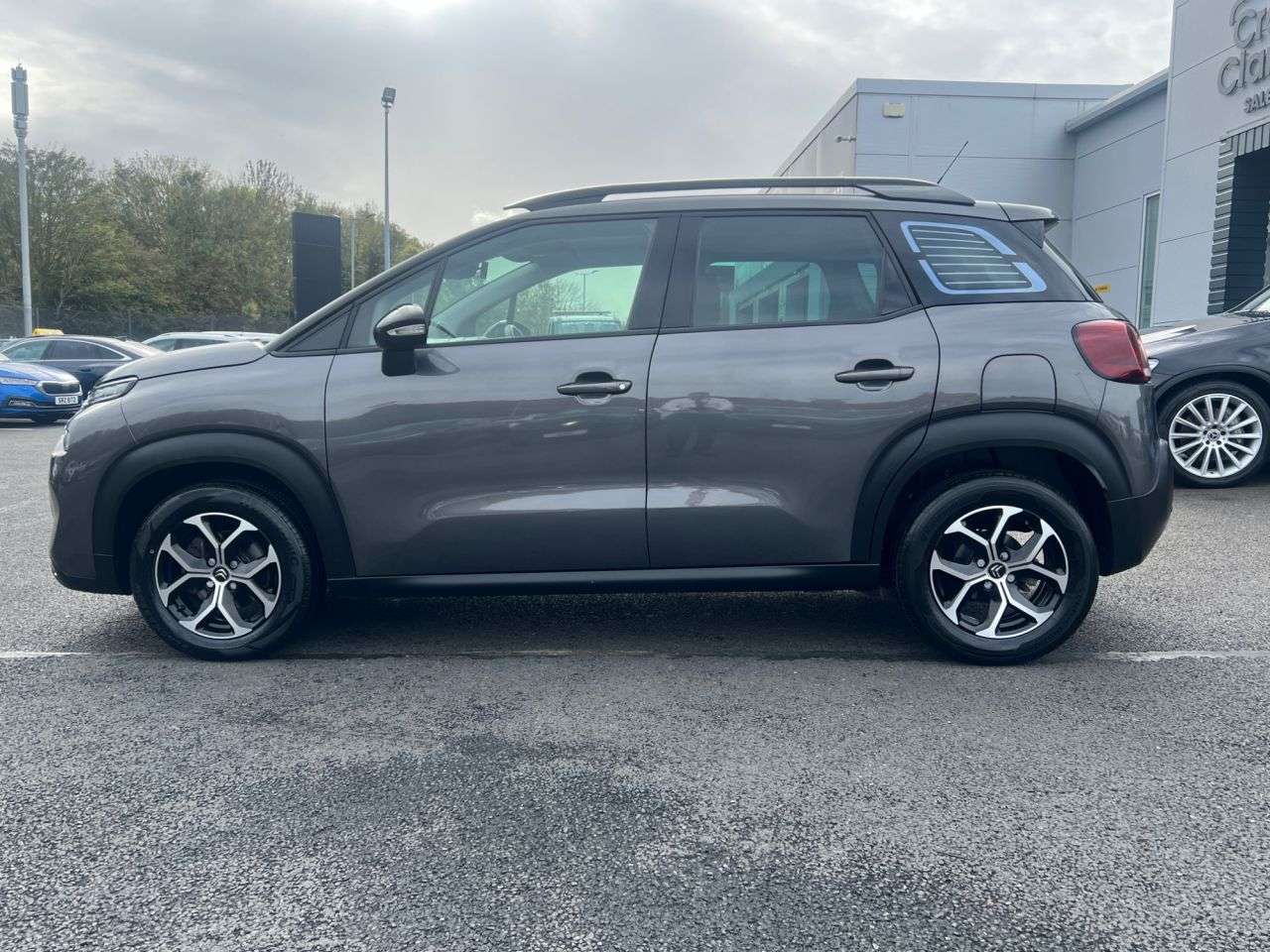 A 2022 CITROEN C3 AIRCROSS 1.2 PureTech Shine SUV 5dr Petrol EAT6 Euro 6 (s/s) (130 ps) A 2022 CITROEN C3 AIRCROSS 1.2 PureTech Shine SUV 5dr Petrol EAT6 Euro 6 (s/s) (130 ps)
