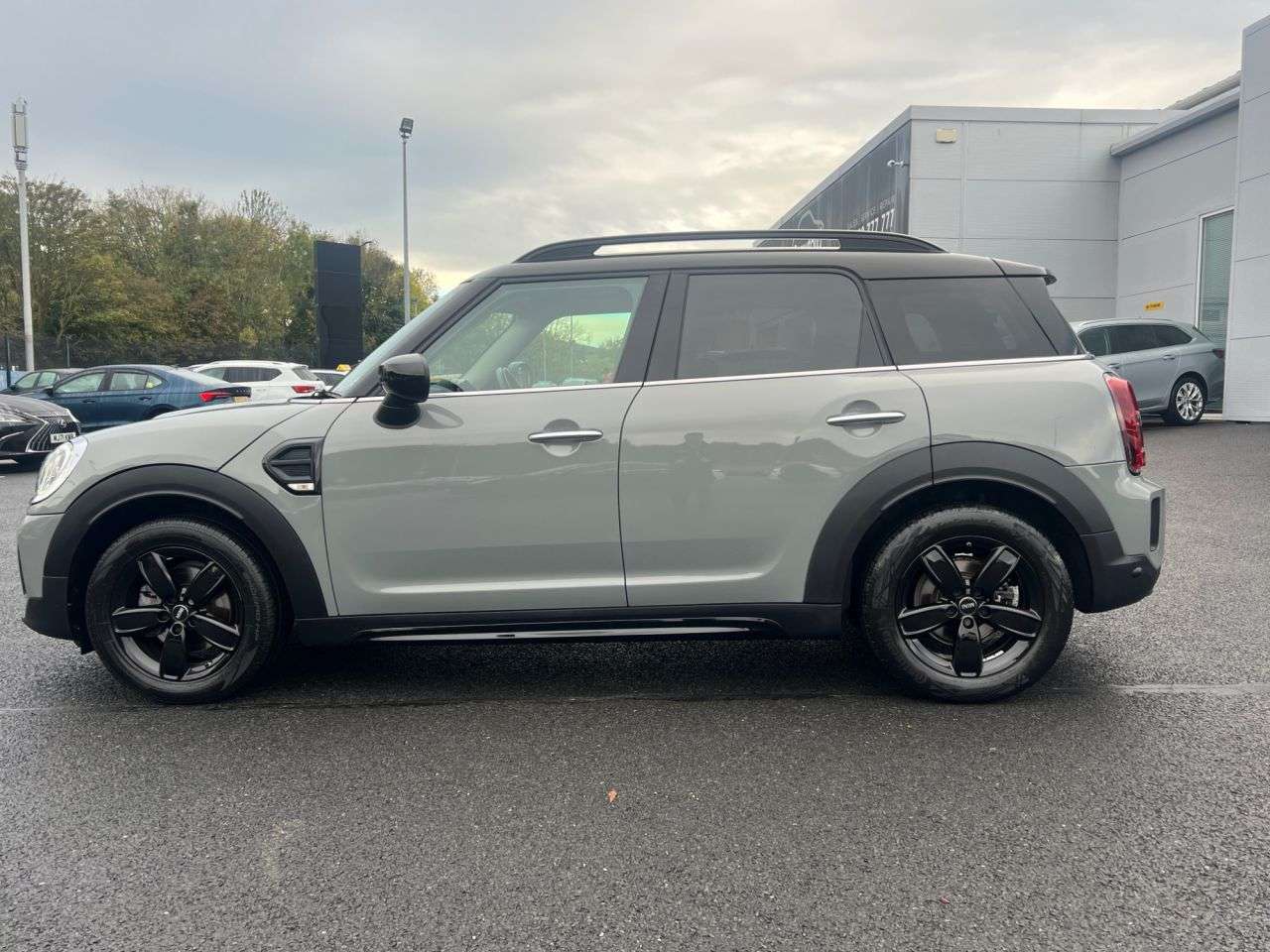 A 2021 MINI COUNTRYMAN 1.5 Cooper Classic SUV 5dr Petrol Manual Euro 6 (s/s) (136 ps) A 2021 MINI COUNTRYMAN 1.5 Cooper Classic SUV 5dr Petrol Manual Euro 6 (s/s) (136 ps)