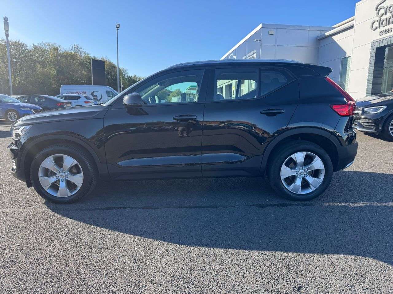 A 2021 VOLVO XC40 1.5 T3 Momentum SUV 5dr Petrol Manual Euro 6 (s/s) (163 ps) A 2021 VOLVO XC40 1.5 T3 Momentum SUV 5dr Petrol Manual Euro 6 (s/s) (163 ps)