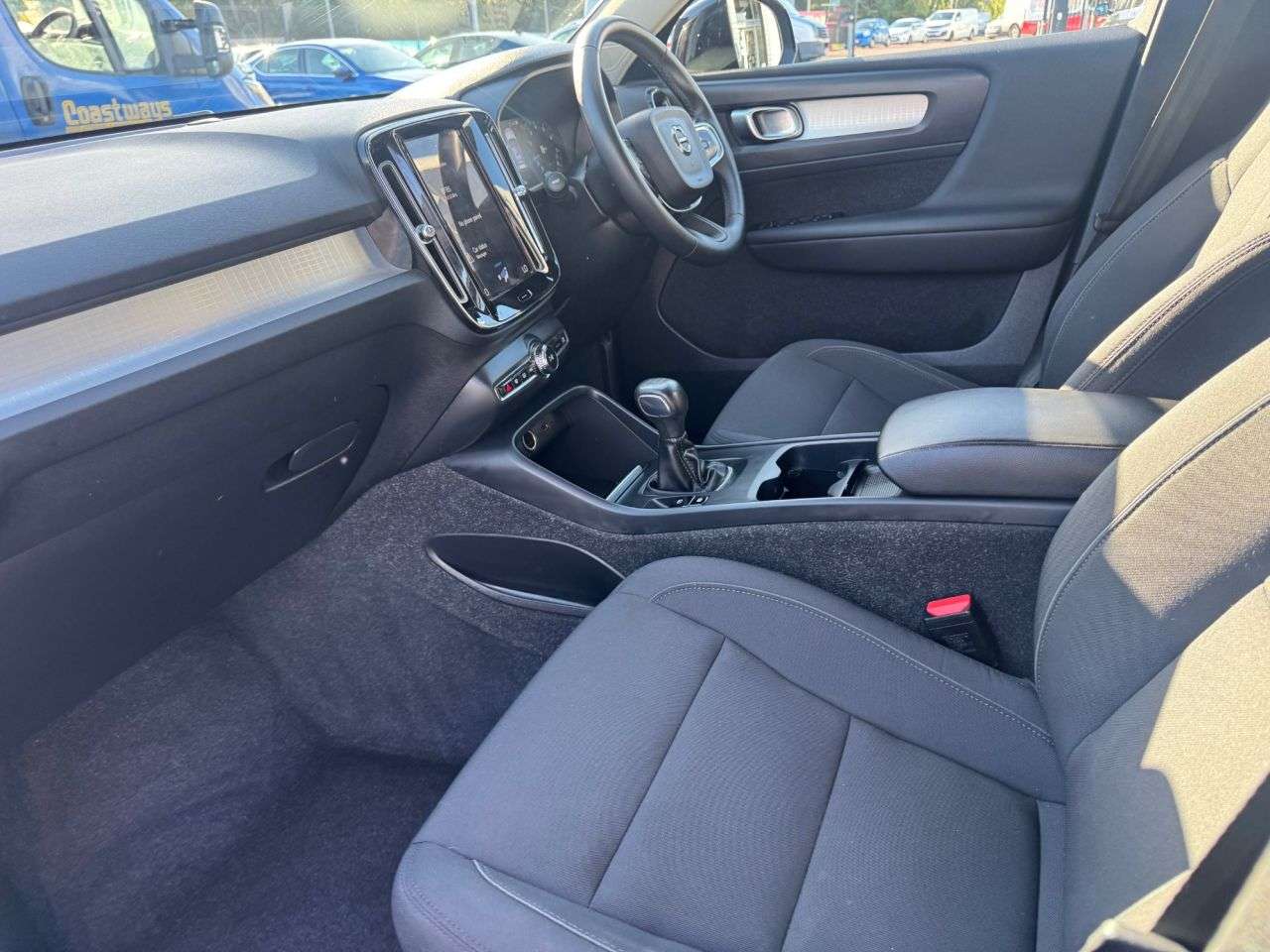 2021 VOLVO XC40 2021 VOLVO XC40
