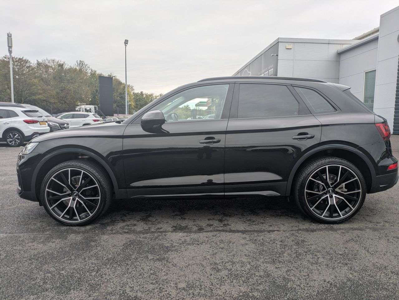 A 2021 AUDI Q5 2.0 TDI 40 Sport SUV 5dr Diesel S Tronic quattro Euro 6 (s/s) (204 ps) A 2021 AUDI Q5 2.0 TDI 40 Sport SUV 5dr Diesel S Tronic quattro Euro 6 (s/s) (204 ps)