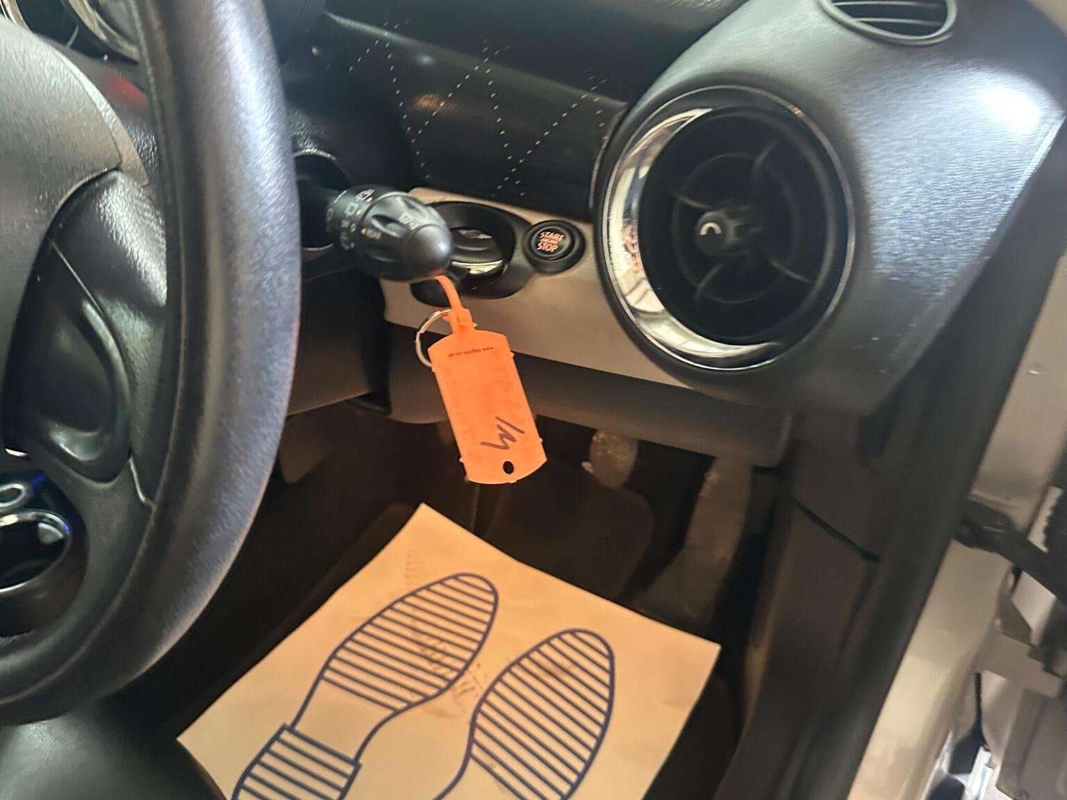 2013 MINI HATCH 2013 MINI HATCH