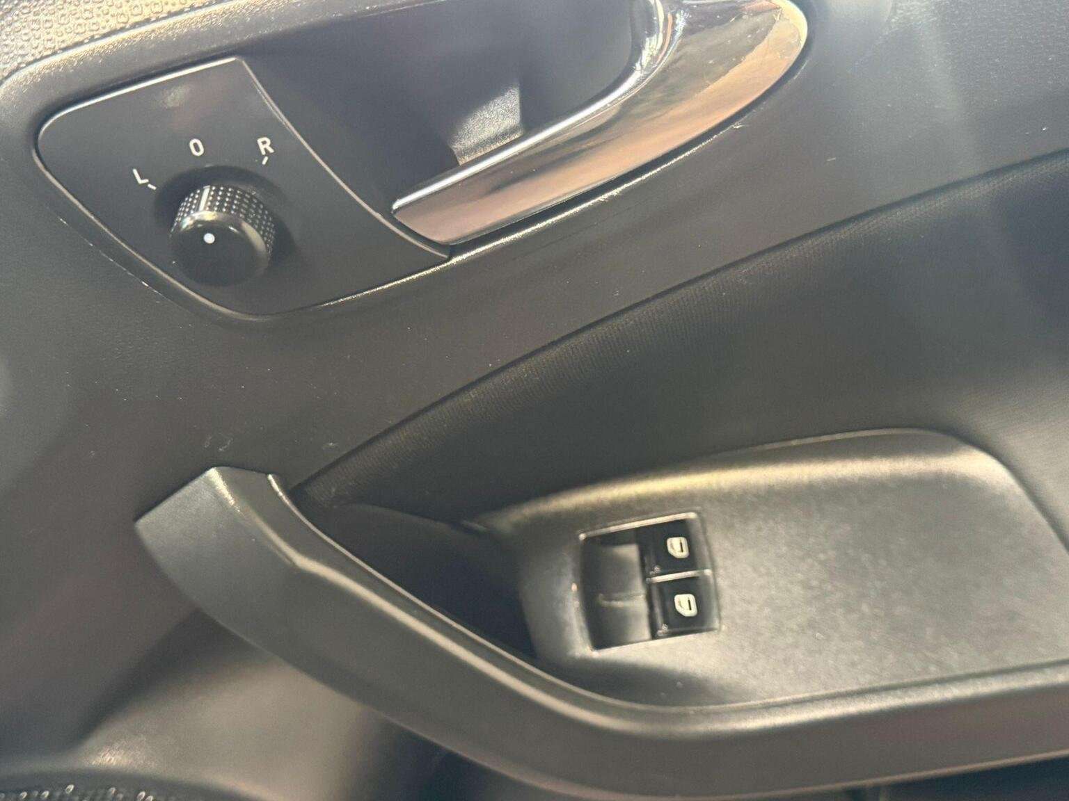 2013 SEAT IBIZA 2013 SEAT IBIZA