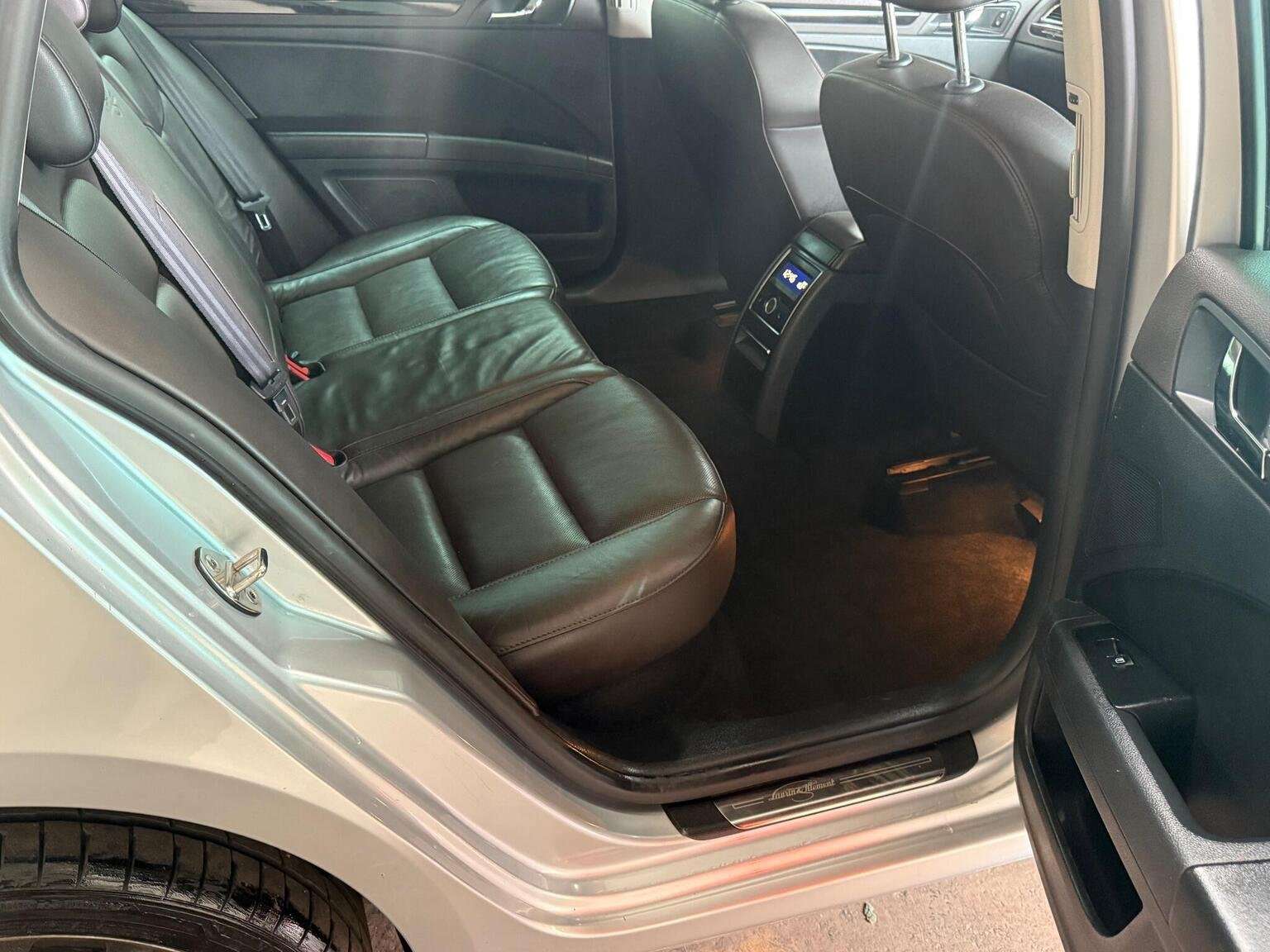 2014 SKODA SUPERB 2014 SKODA SUPERB