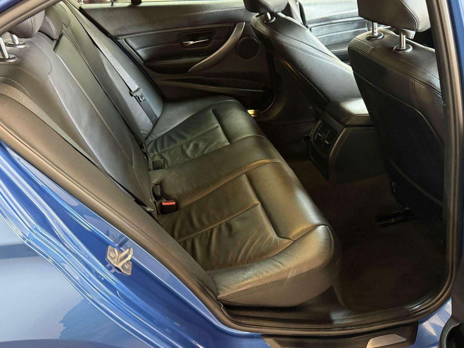 2012 BMW 3 SERIES 2012 BMW 3 SERIES