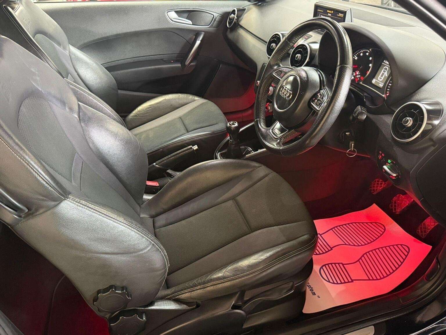 2014 AUDI A1 2014 AUDI A1