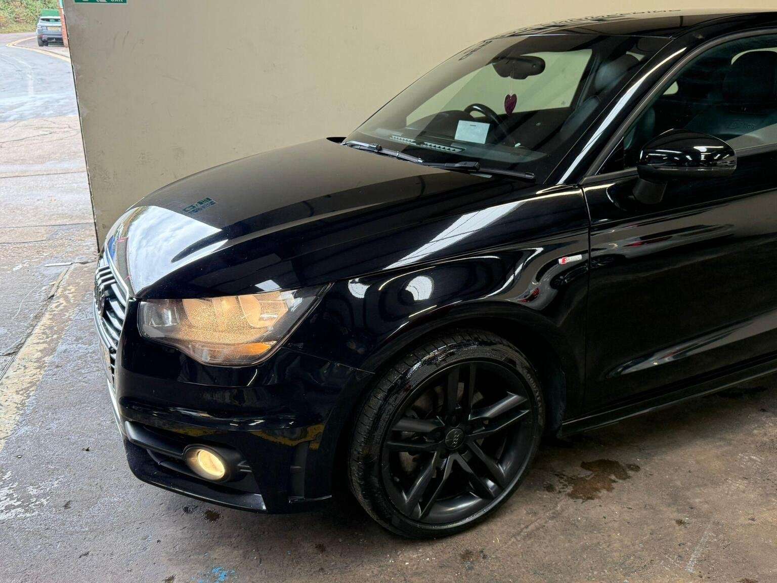 2014 AUDI A1 2014 AUDI A1