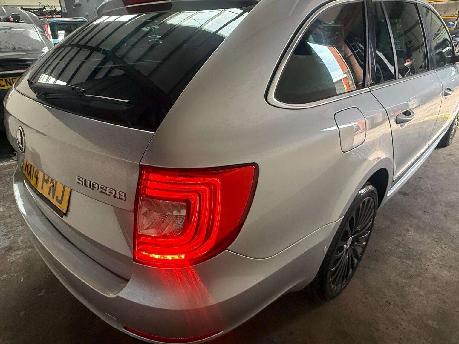 2014 SKODA SUPERB 2014 SKODA SUPERB