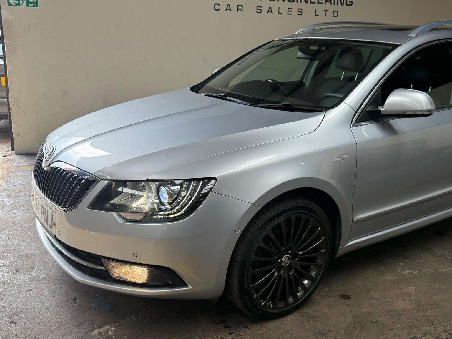 2014 SKODA SUPERB 2014 SKODA SUPERB