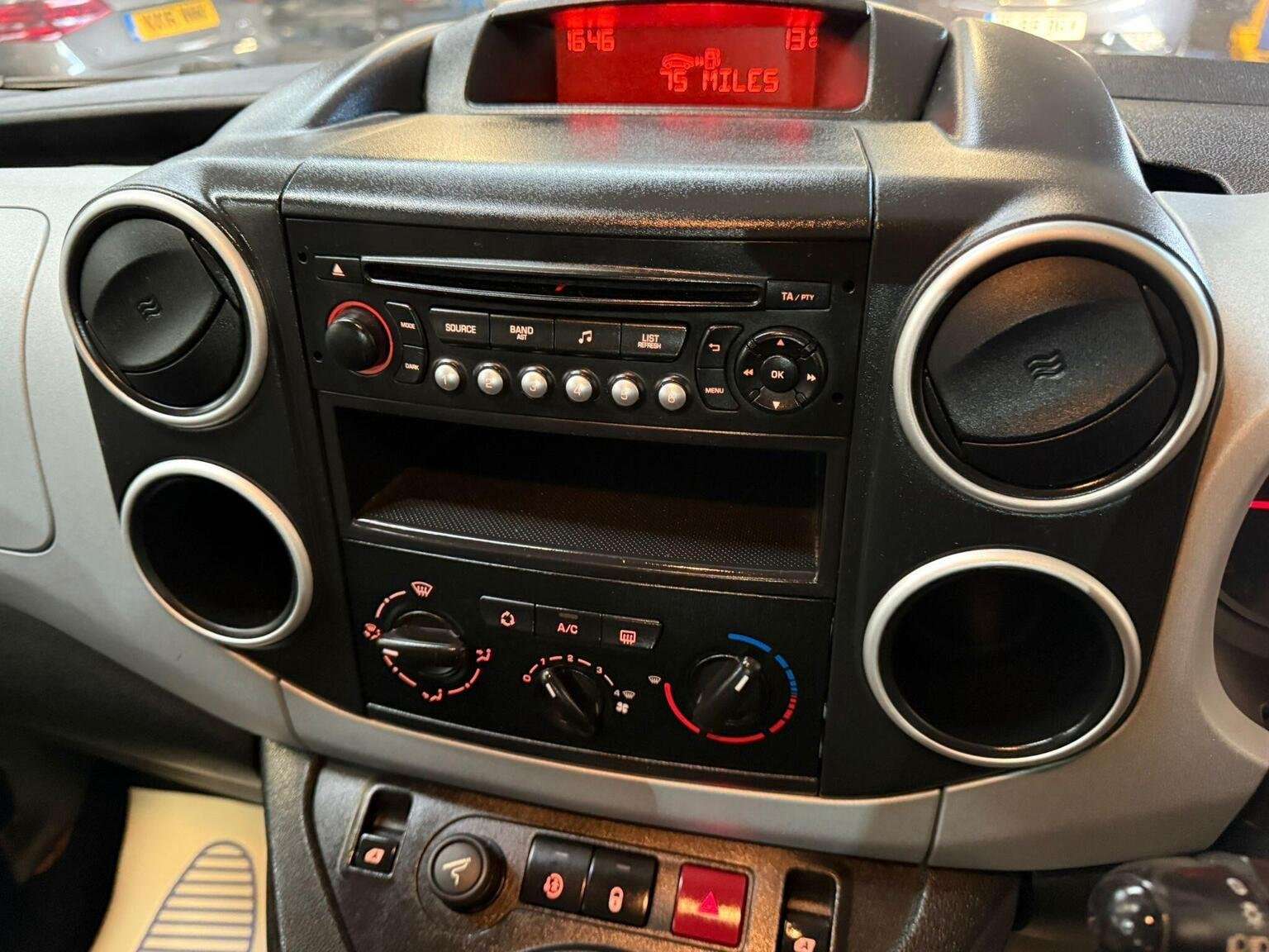 2013 CITROEN BERLINGO 2013 CITROEN BERLINGO