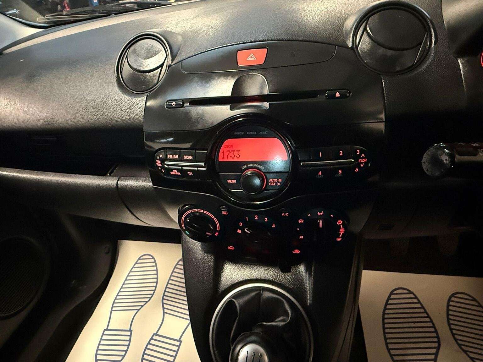 A 2014 MAZDA MAZDA2 1.3 Tamura Euro 5 5dr A 2014 MAZDA MAZDA2 1.3 Tamura Euro 5 5dr