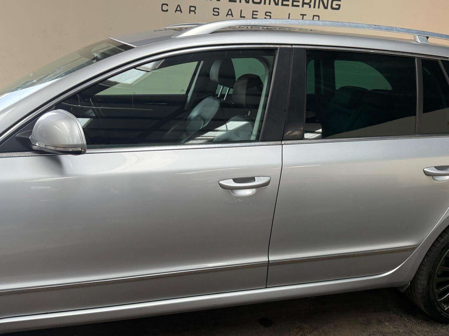 2014 SKODA SUPERB 2014 SKODA SUPERB