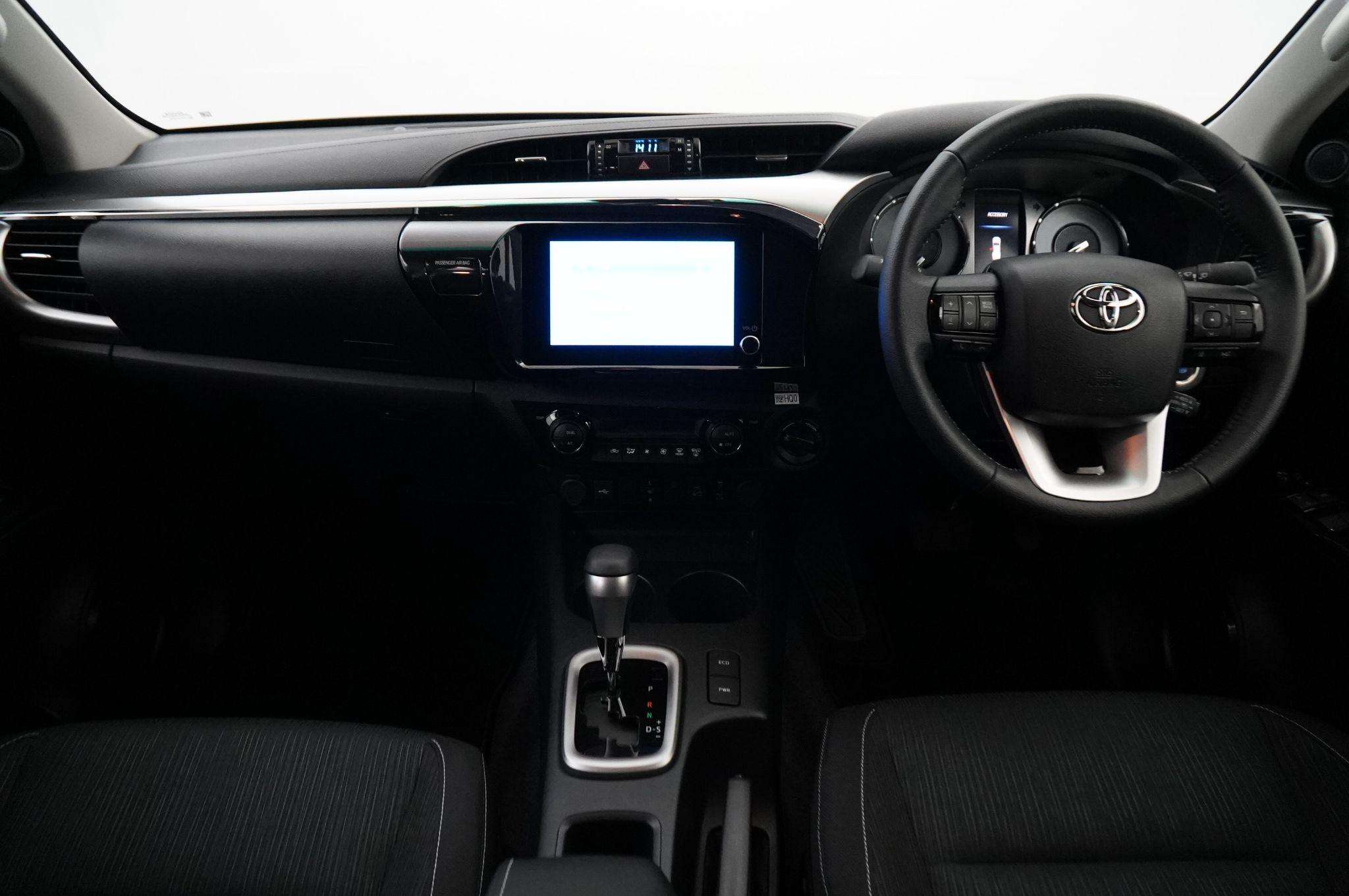 2024 TOYOTA HILUX 2024 TOYOTA HILUX