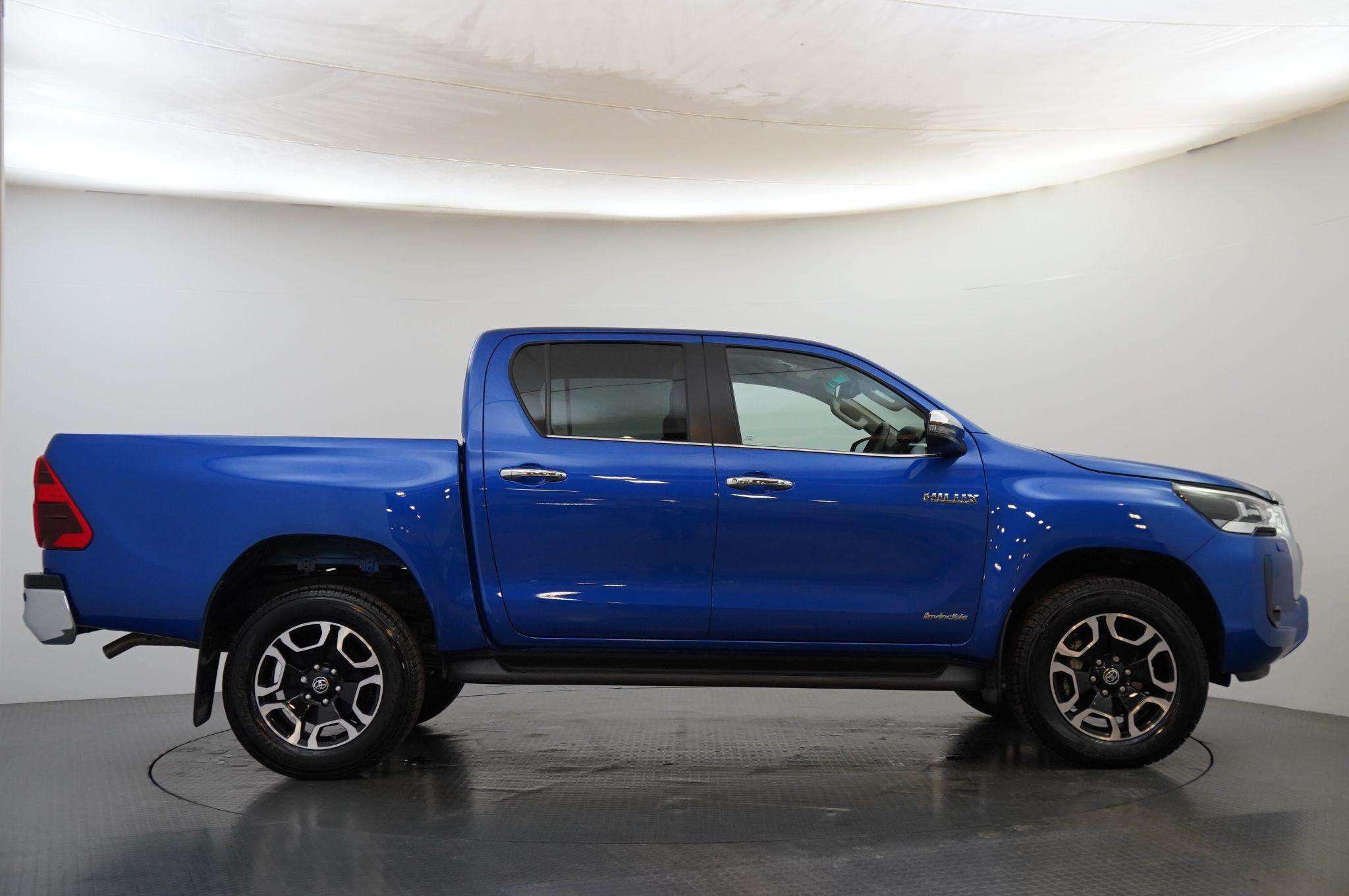 2024 TOYOTA HILUX 2024 TOYOTA HILUX