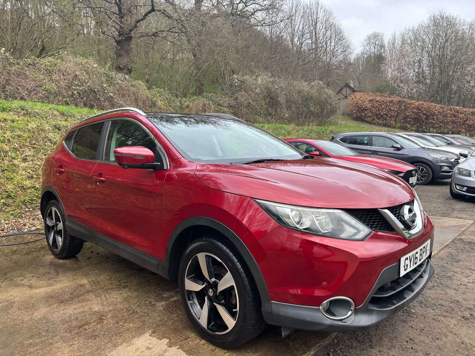 A 2016 NISSAN QASHQAI 1.2 DIG-T N-Connecta SUV 5dr Petrol Manual 2WD Euro 6 (s/s) (115 ps) A 2016 NISSAN QASHQAI 1.2 DIG-T N-Connecta SUV 5dr Petrol Manual 2WD Euro 6 (s/s) (115 ps)