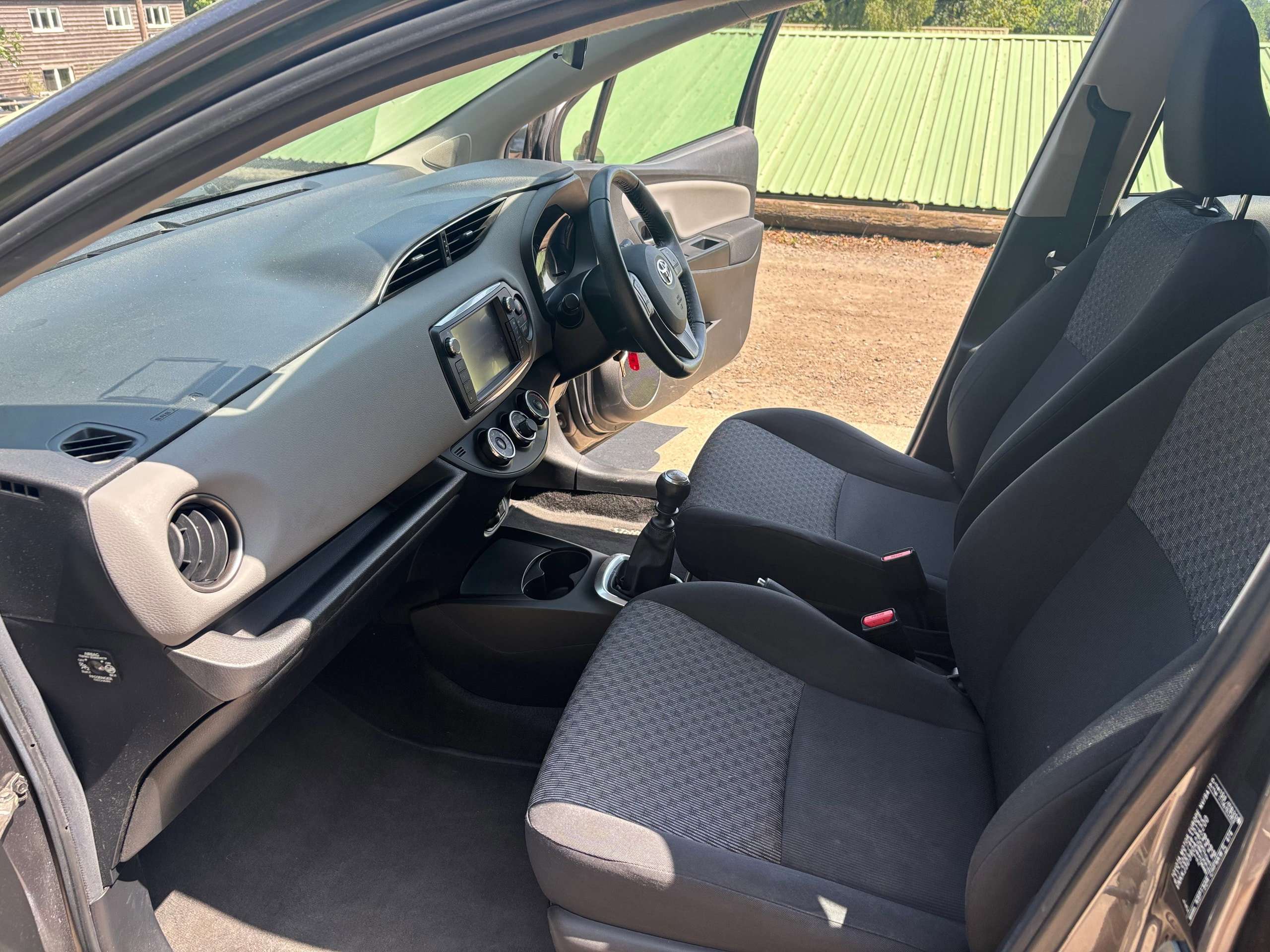 2015 TOYOTA YARIS 2015 TOYOTA YARIS