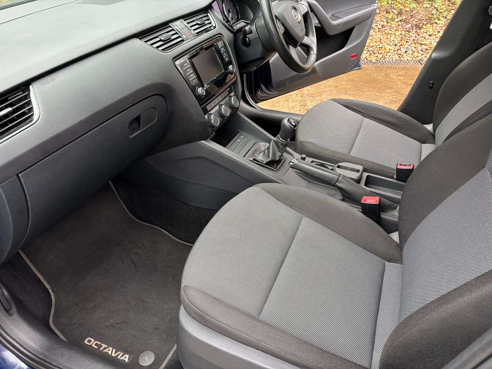 2015 SKODA OCTAVIA 2015 SKODA OCTAVIA