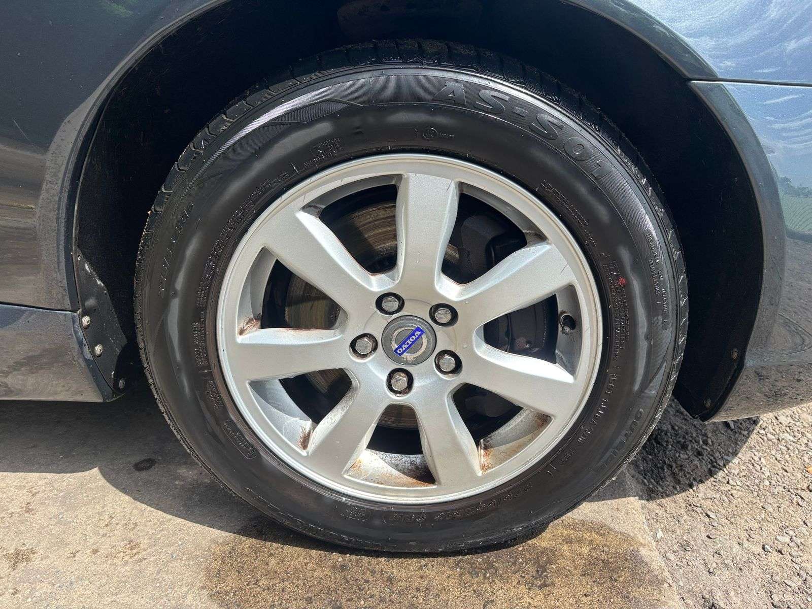 2014 VOLVO V70 2014 VOLVO V70