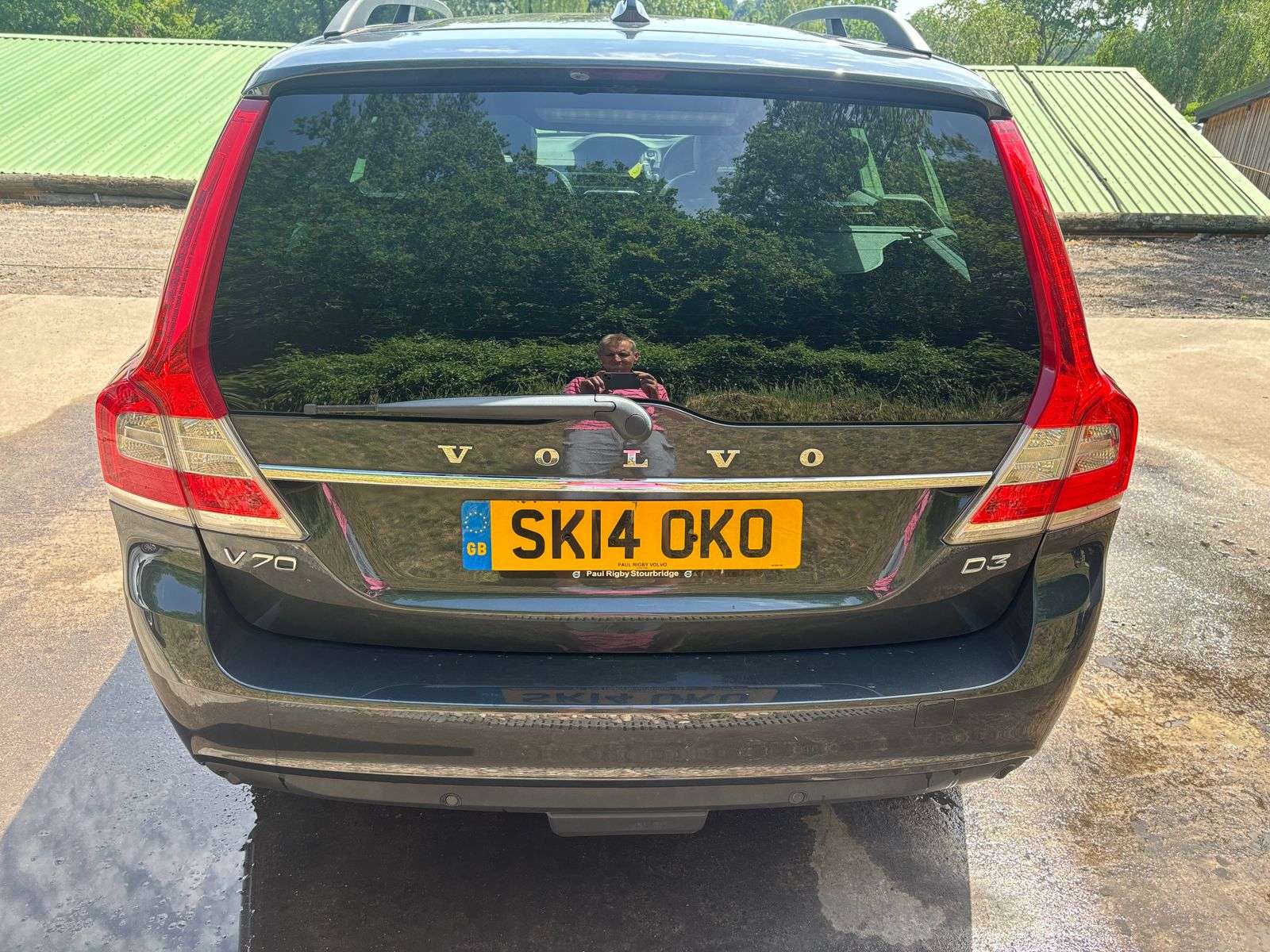 2014 VOLVO V70 2014 VOLVO V70