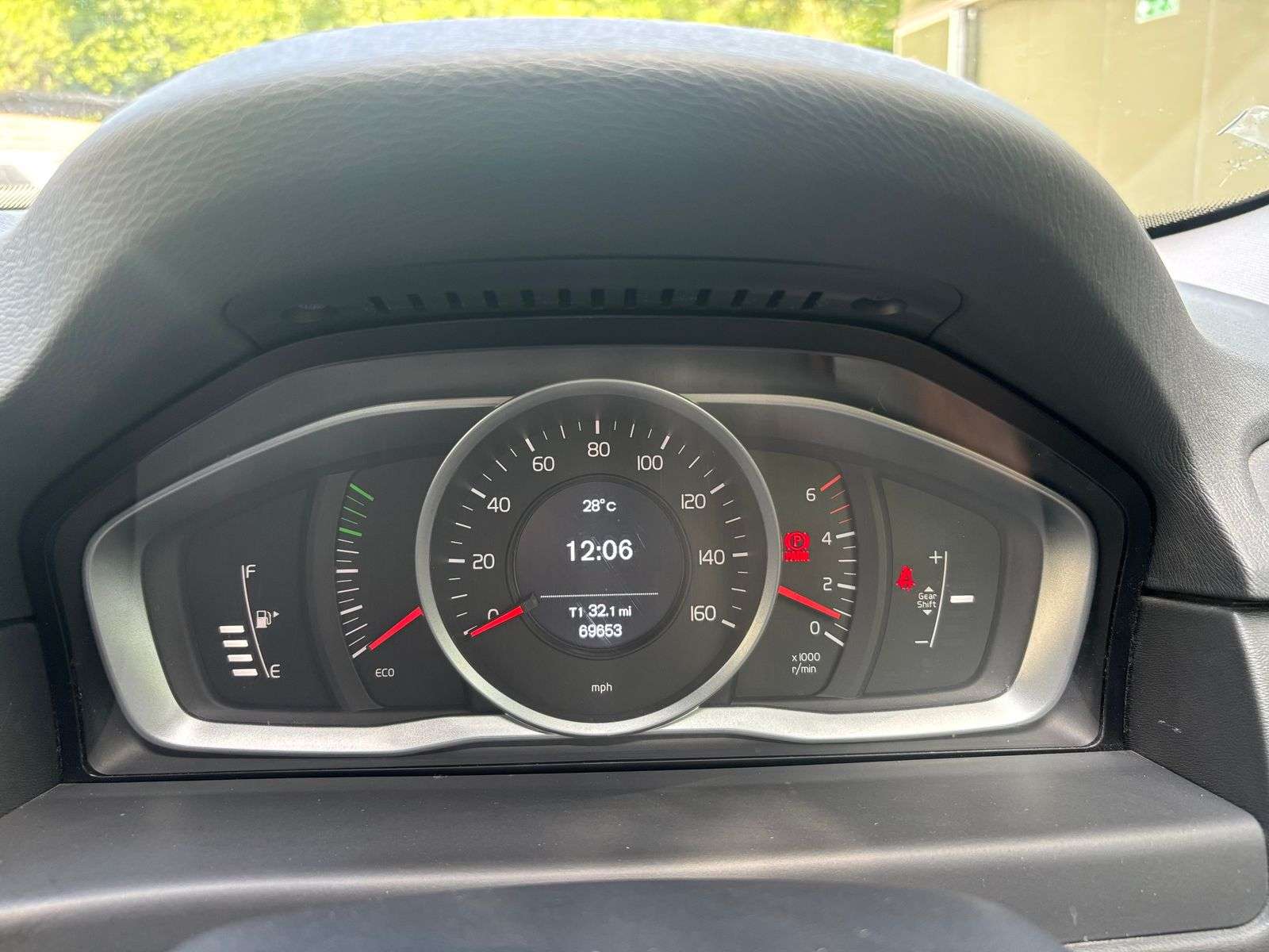 2014 VOLVO V70 2014 VOLVO V70