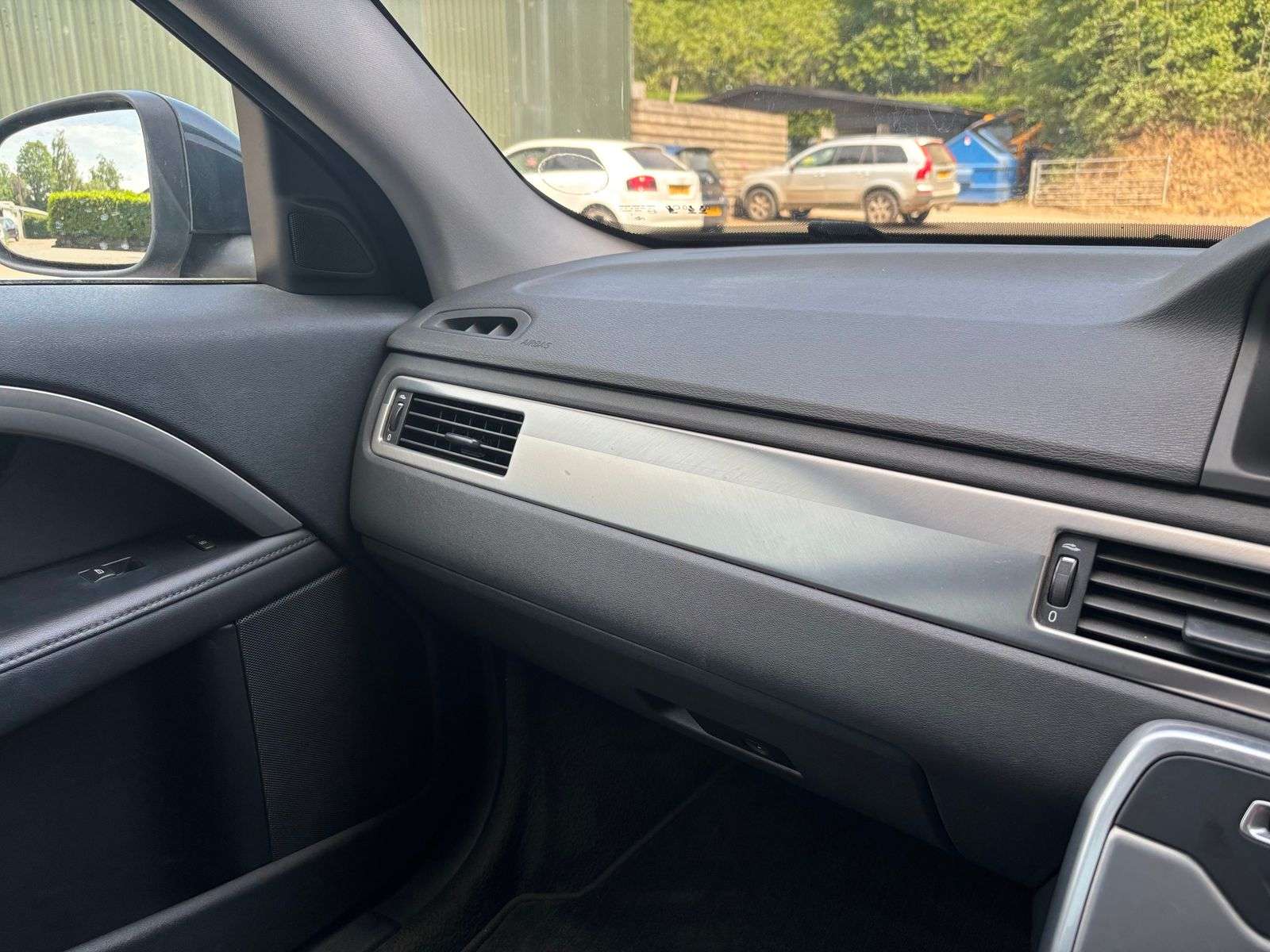 2014 VOLVO V70 2014 VOLVO V70