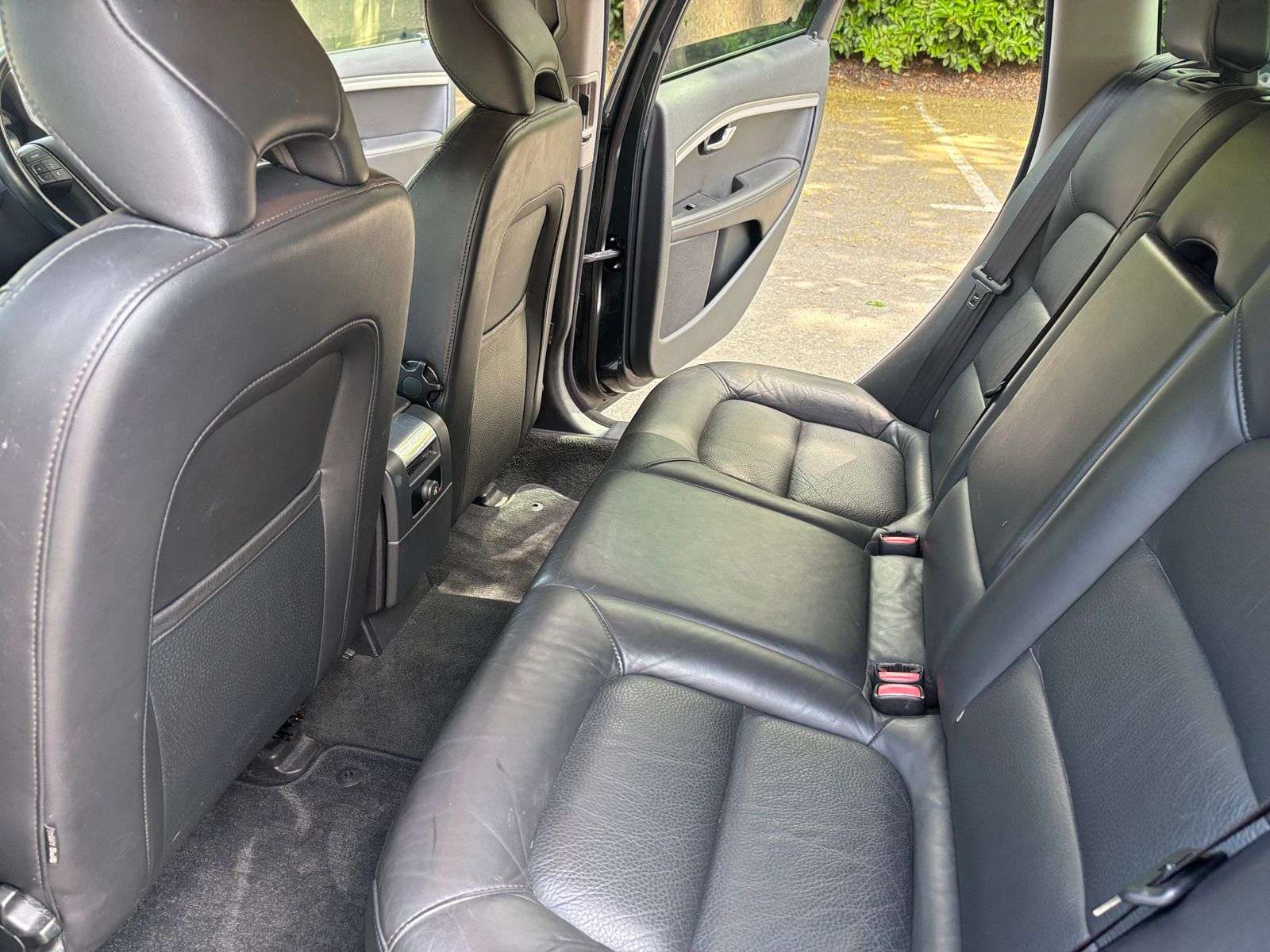 2014 VOLVO V70 2014 VOLVO V70