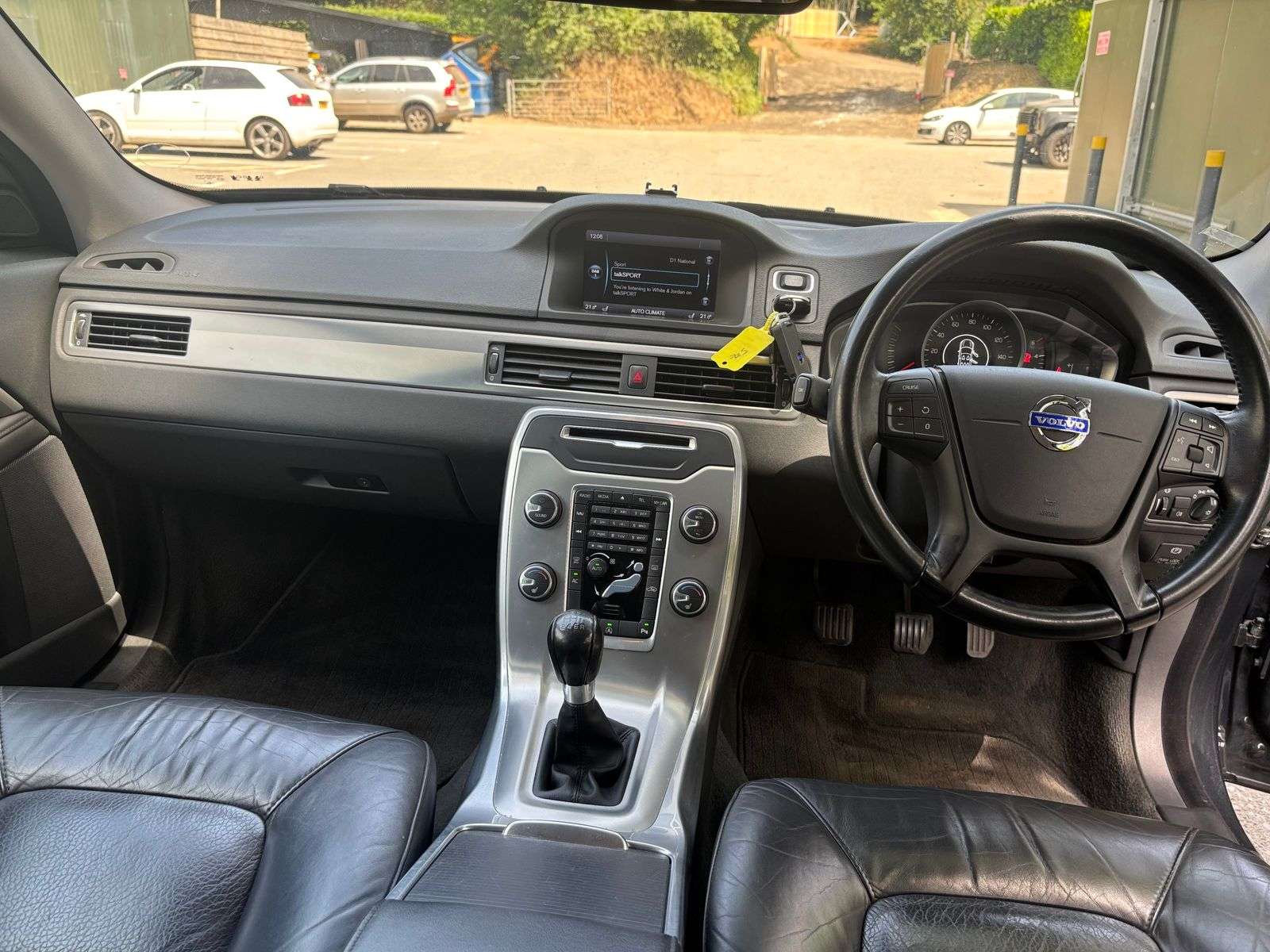 2014 VOLVO V70 2014 VOLVO V70
